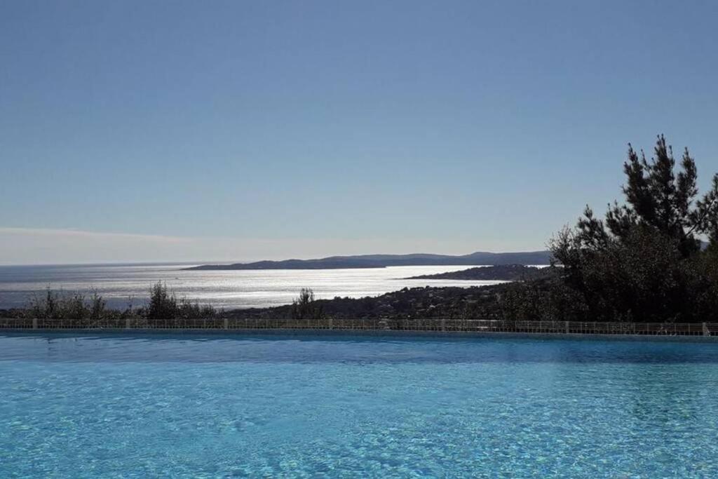 Tres Bel Appartement T3 Avec Splendide Vue Mer レ・ズィサンブル エクステリア 写真