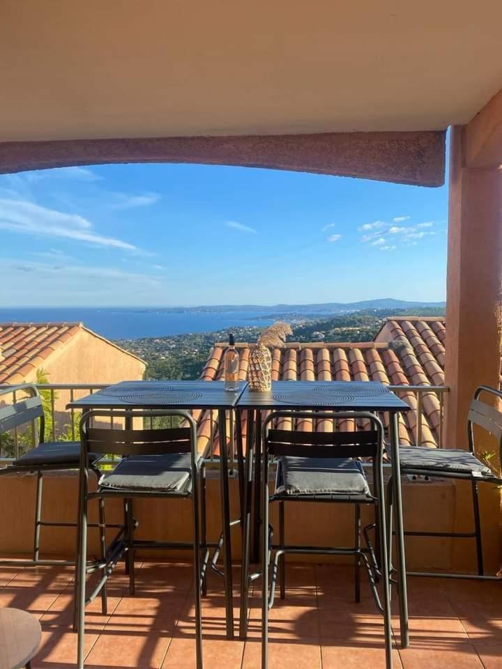 Tres Bel Appartement T3 Avec Splendide Vue Mer レ・ズィサンブル エクステリア 写真