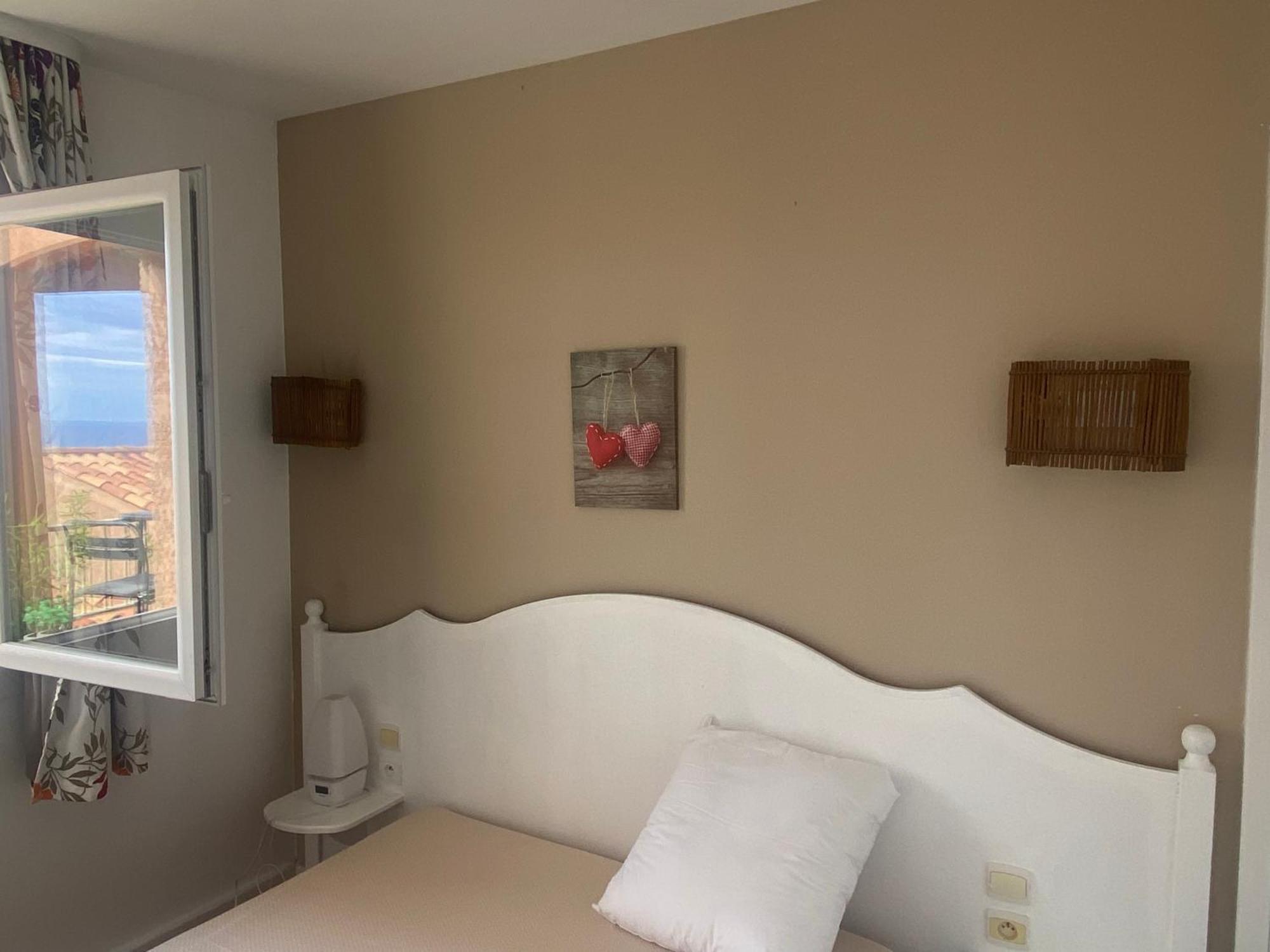 Tres Bel Appartement T3 Avec Splendide Vue Mer レ・ズィサンブル エクステリア 写真